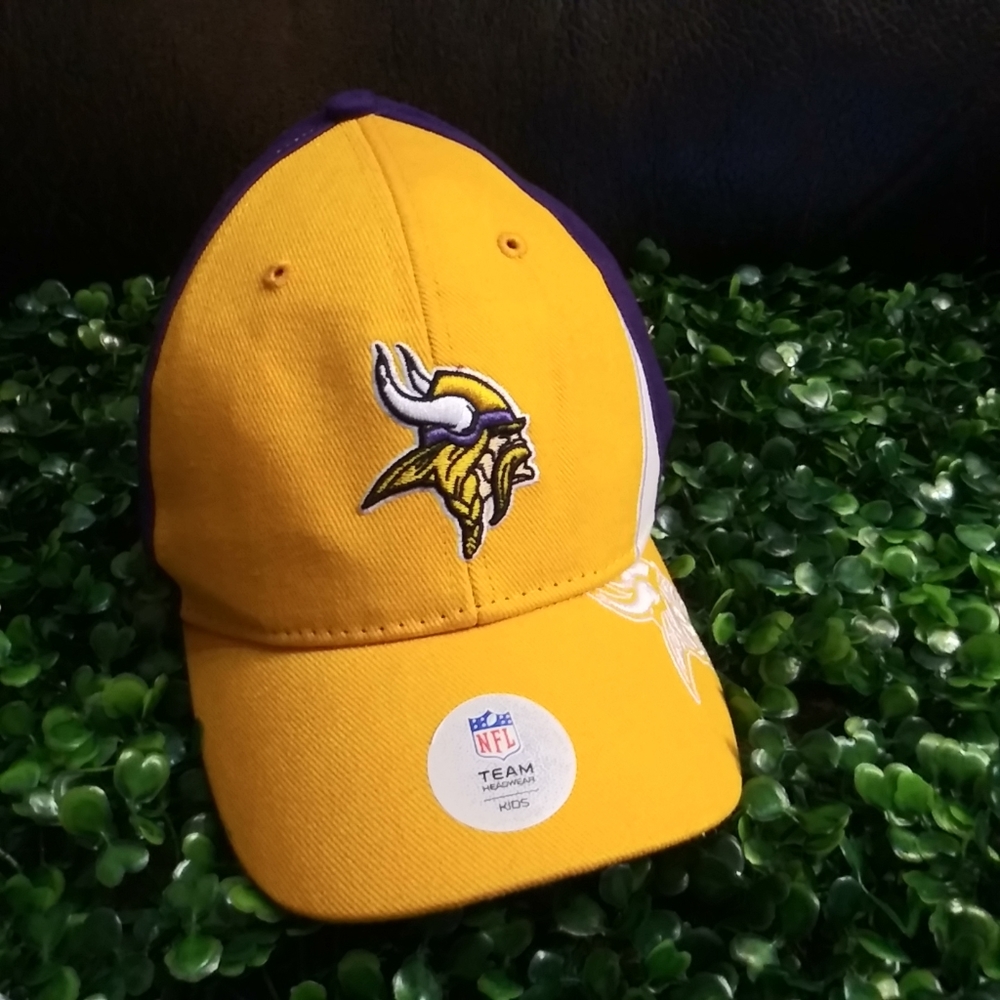 Minnesota VikingsNFL Team Apparel Youth Unisex Purple/Yellow Cap/Hat OSFM